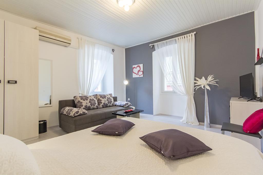 Apartment Center Studio Lino Pula